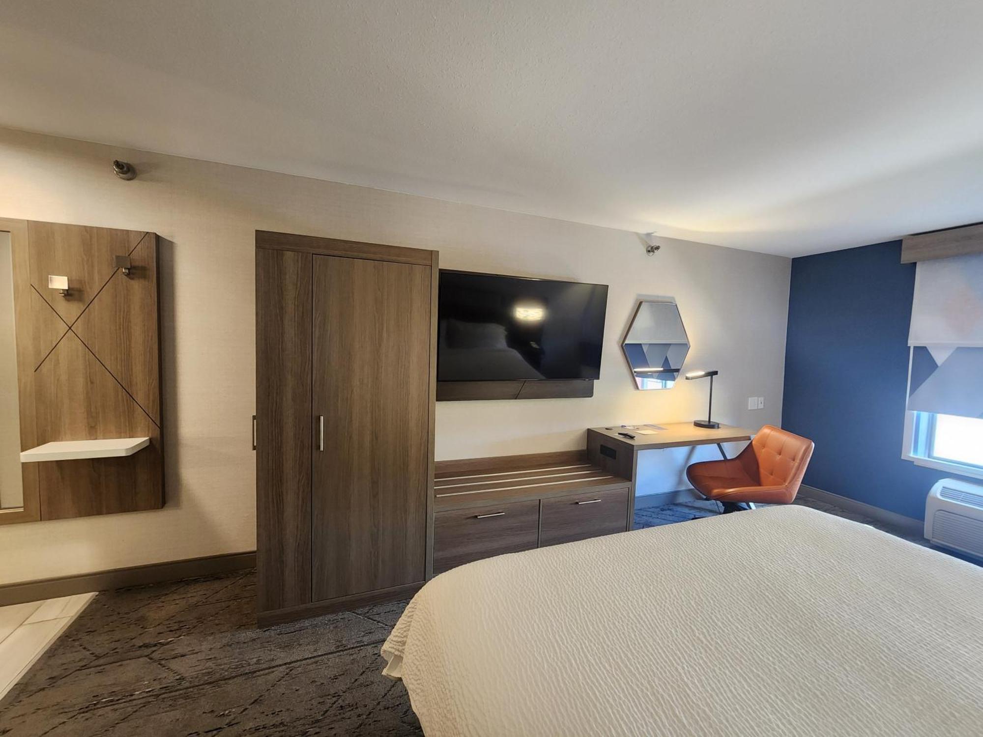 Holiday Express & By Ihg 2* Crawfordsville