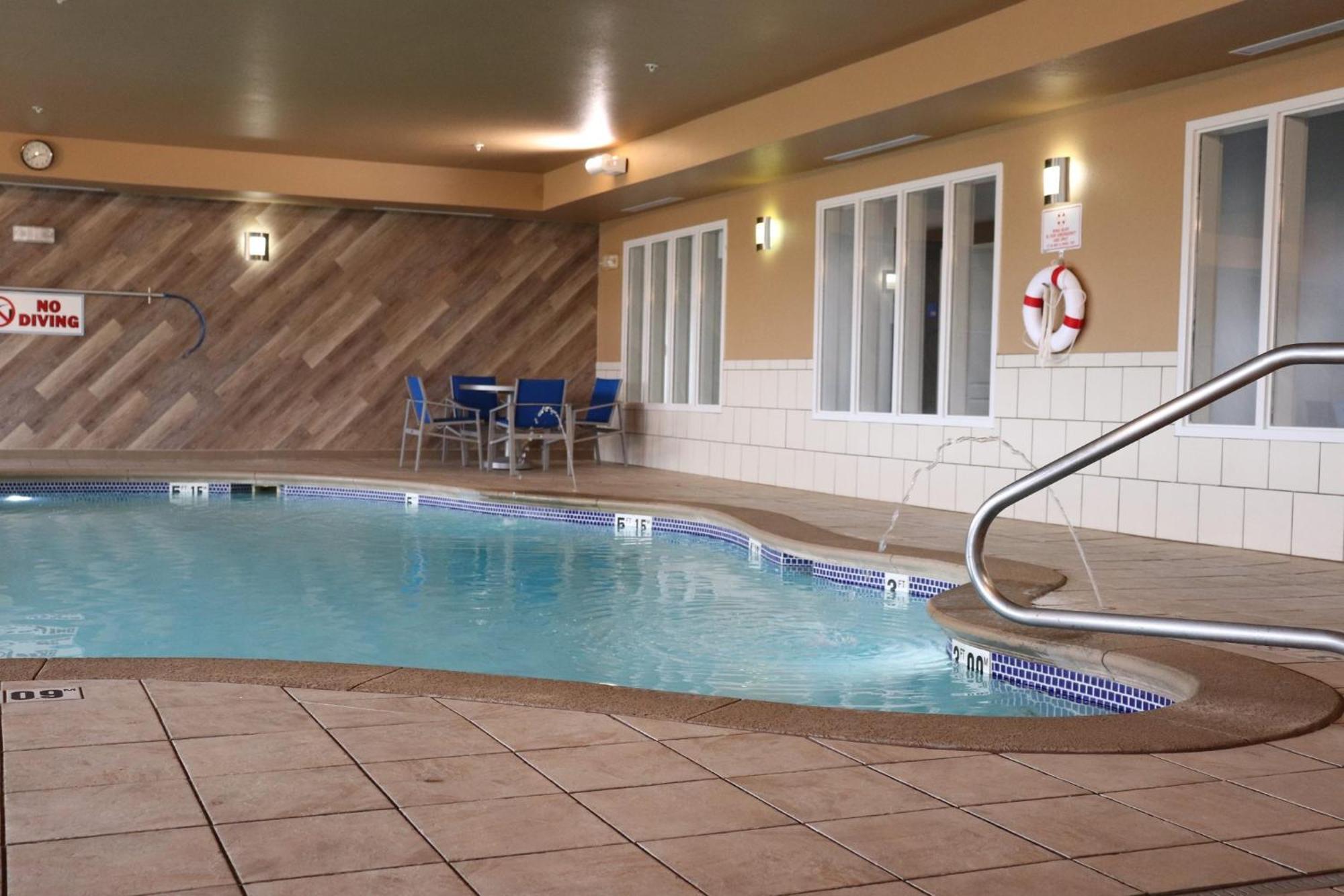 Holiday Express & By Ihg Crawfordsville