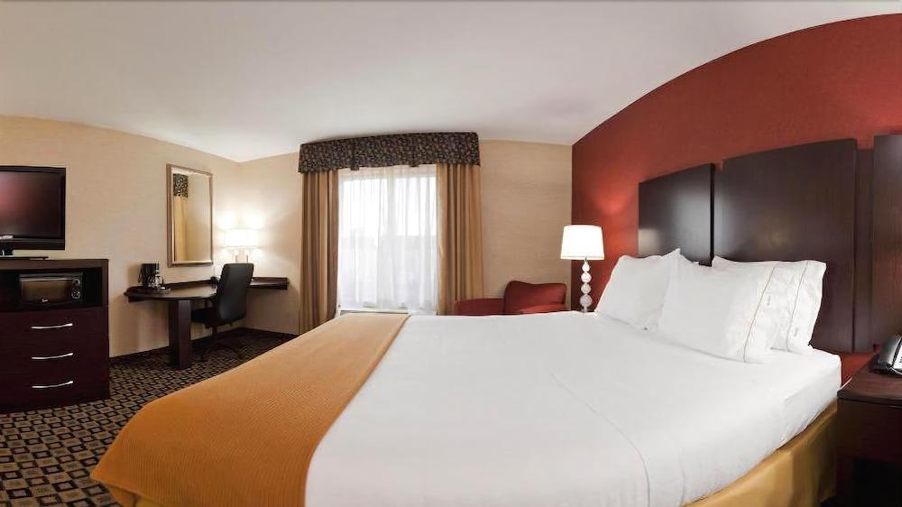 Hotel Express & By Ihg