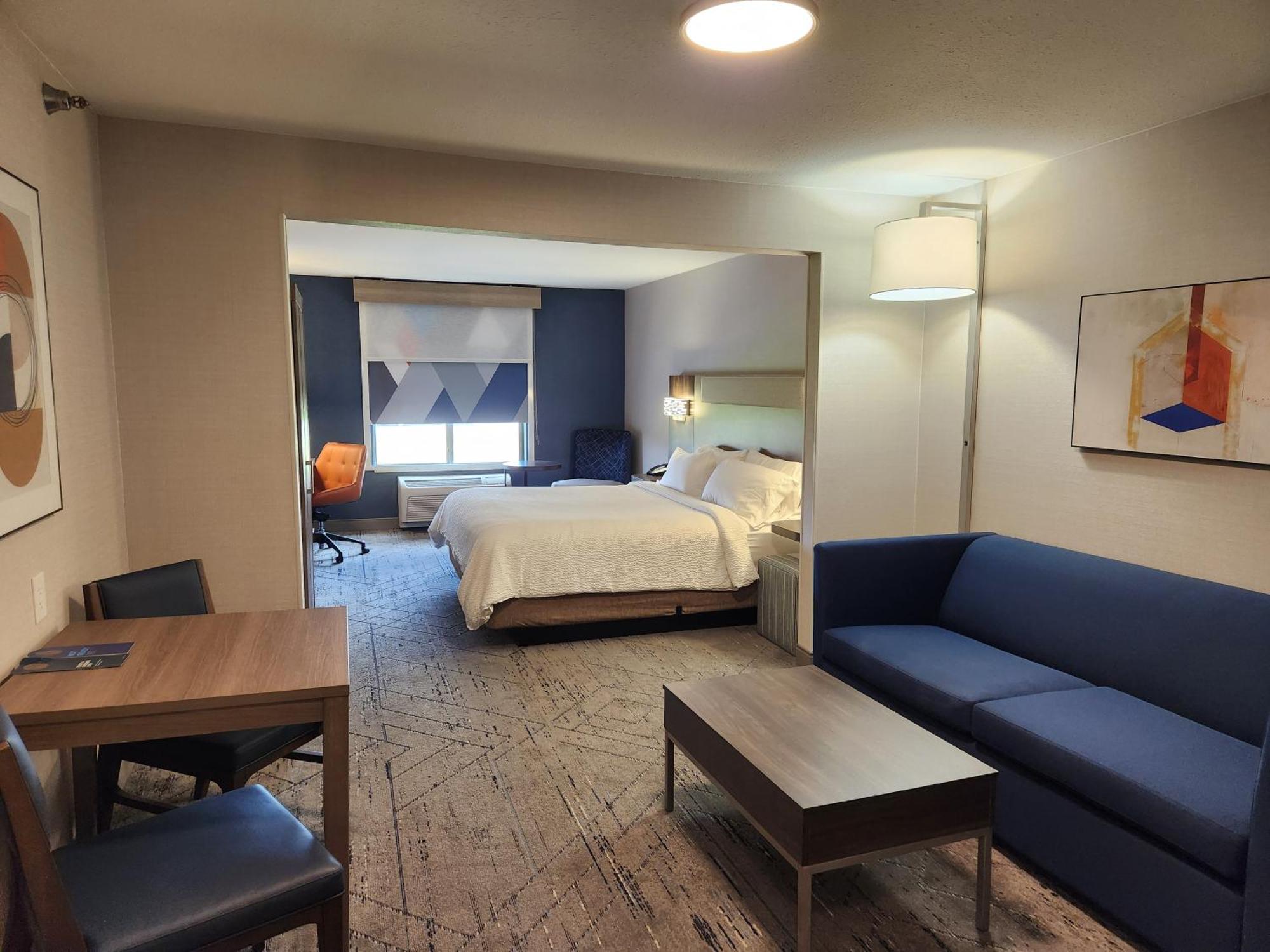 Express & By Ihg