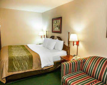 Hotel Express & By Ihg Crawfordsville