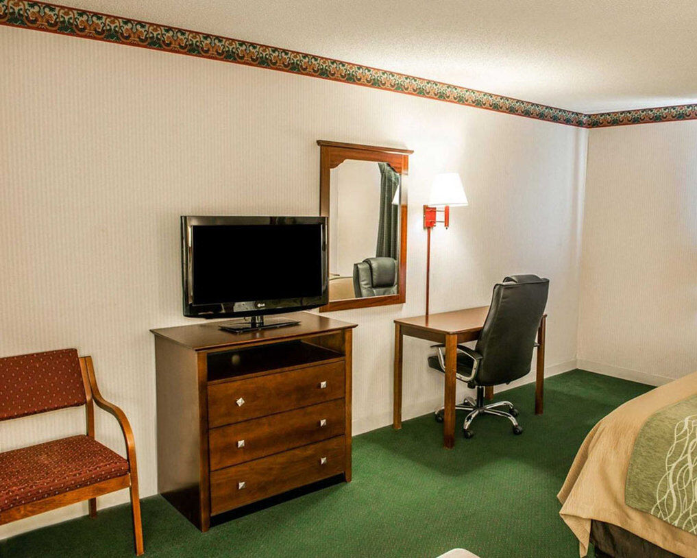 Hotel Express & By Ihg