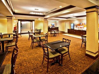 Express & By Ihg Hotel 2*